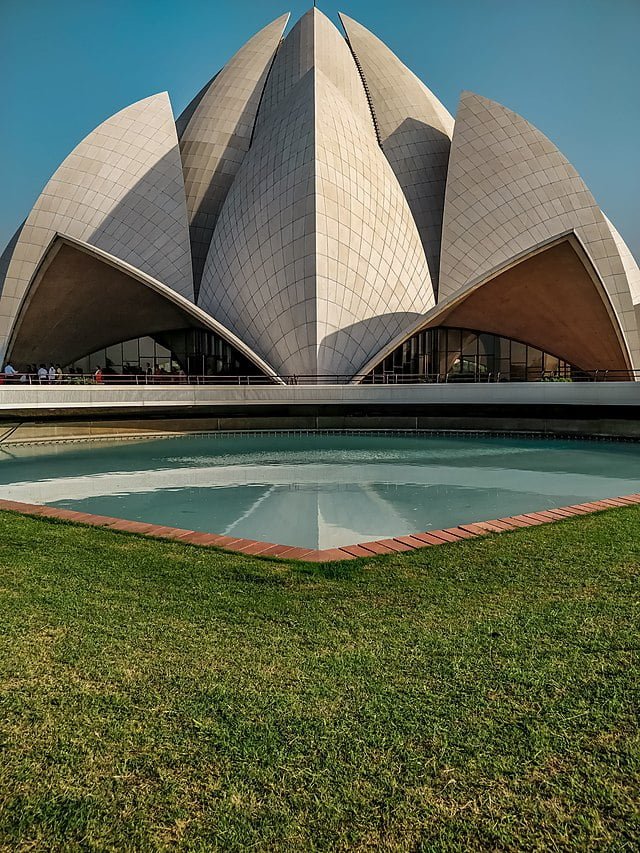 Lotus Temple Delhi A Symbol Of Peace And Unity E India Tourism