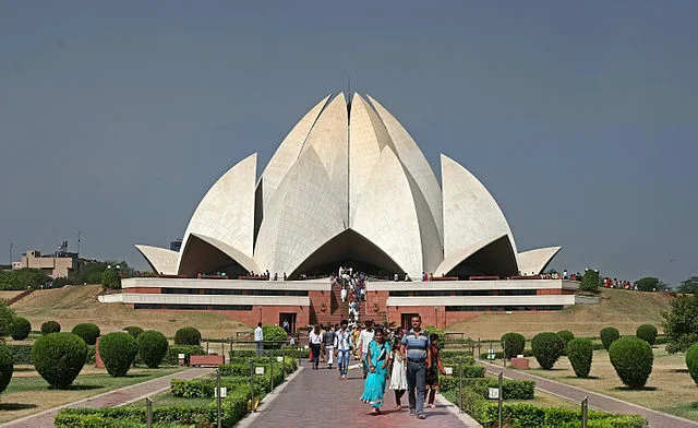 Lotus Temple, Delhi: A Symbol of Peace and Unity 8 Lotus Temple