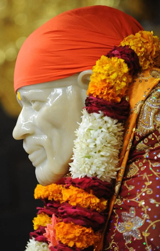 Shirdi Sai Baba Samadhi Temple 1 Day Aurangabad To Shirdi Tour Package