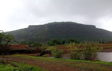 Tringalwadi fort