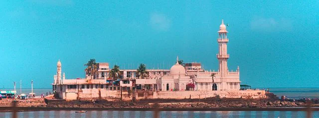 Haji_Ali_Dargah_Mumbai_India