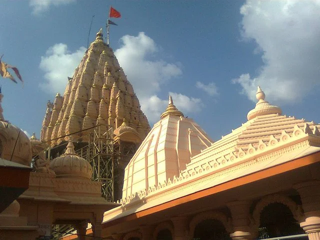 Shri_Mahakaleshwar_Temple_Ujjain_-_panoramio_4