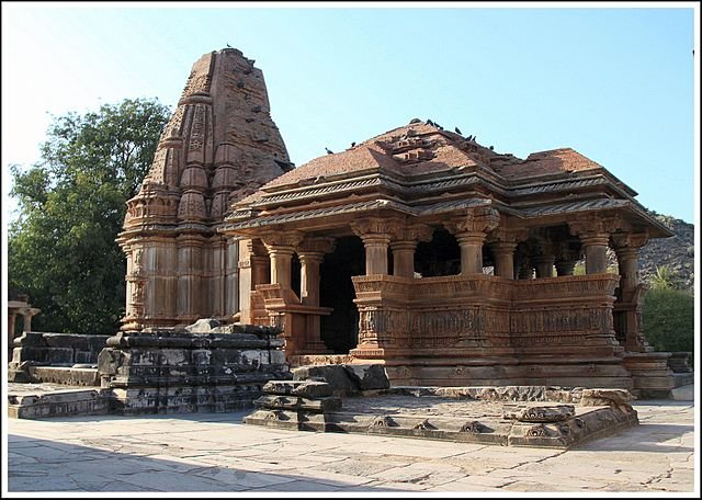 Sas Bahu Temple: Marvels of Intricate Architecture and Spiritual ...