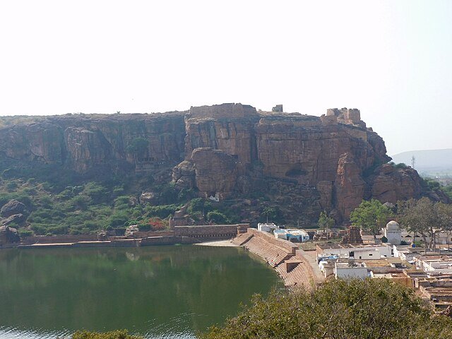 Discover the Majestic Badami Fort: Famous Comprehensive Travel Guide ...