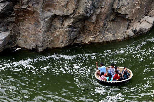 Hogenakkal Coracle Ride