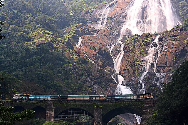 Things to Do in Goa in Monsoon – Hidden Waterfalls, Forest Treks & More 4 Dudhsagar Falls